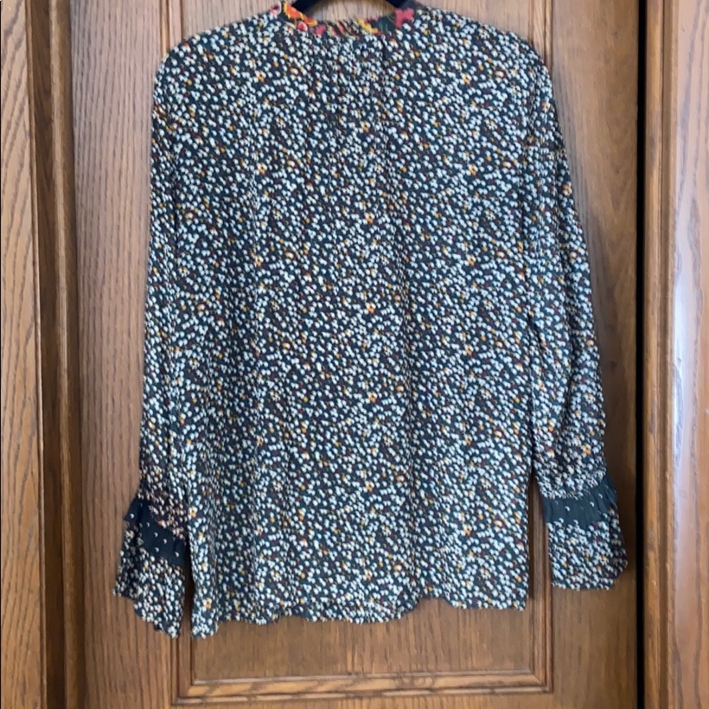 Blouse - Picture 2 of 3